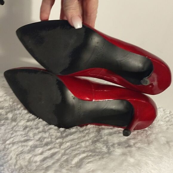 Enzo Angiolini Red Kitten Heel Pumps - Picture 4 of 6